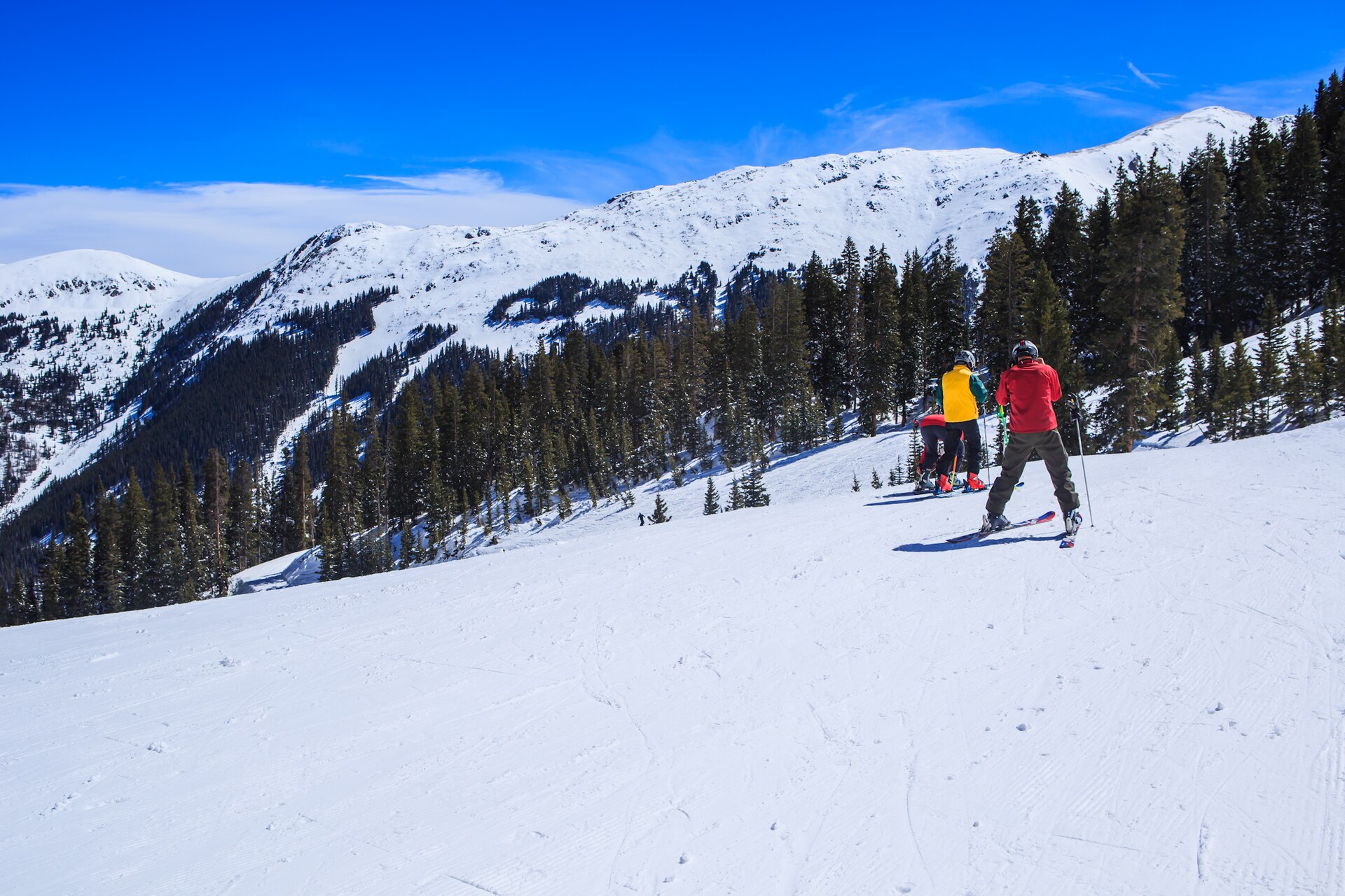 Ski news: Taos Just Priced a Hosted Ski Week Starting at $2,750 a Night