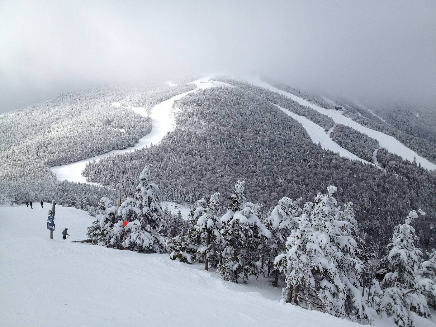 This Adirondack Olympic Mountain Just Got Snow While the Leaves Still Peak
